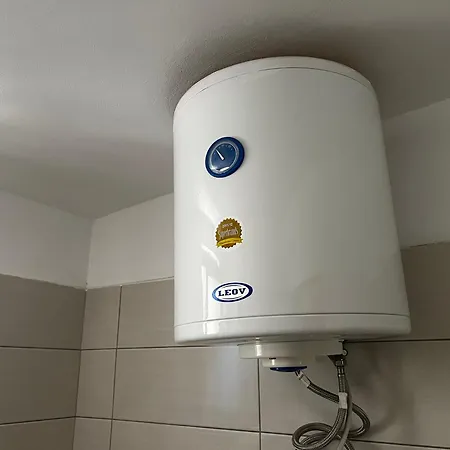 Han/Misafirhane Canary