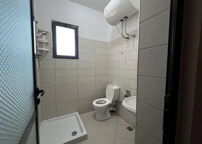 Canary * Golem (Tirana)